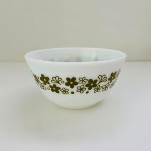 PYREX Spring Blossom Green Crazy Daisy 402 Mixing Bowl 1.5 L